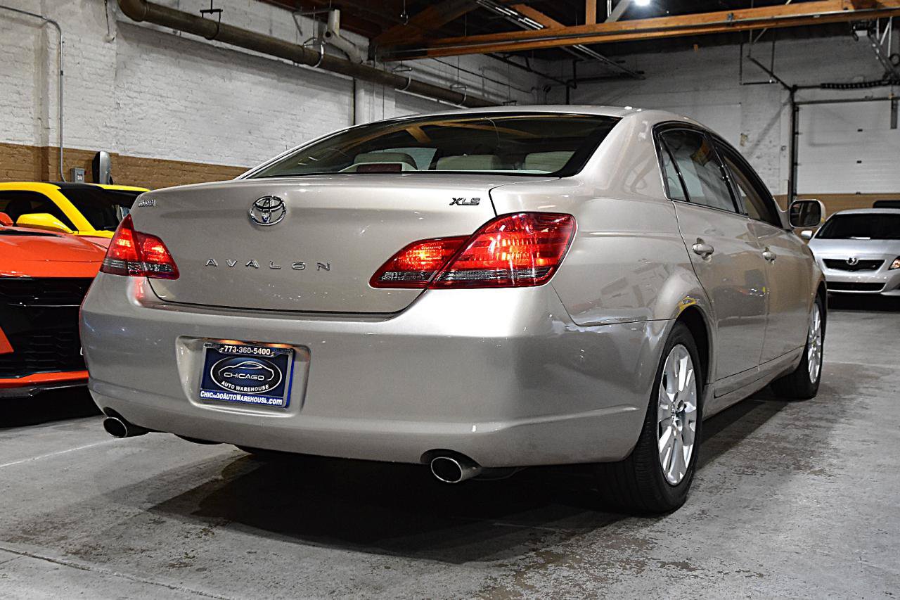 Used 2008 Toyota Avalon Touring FWD image 4