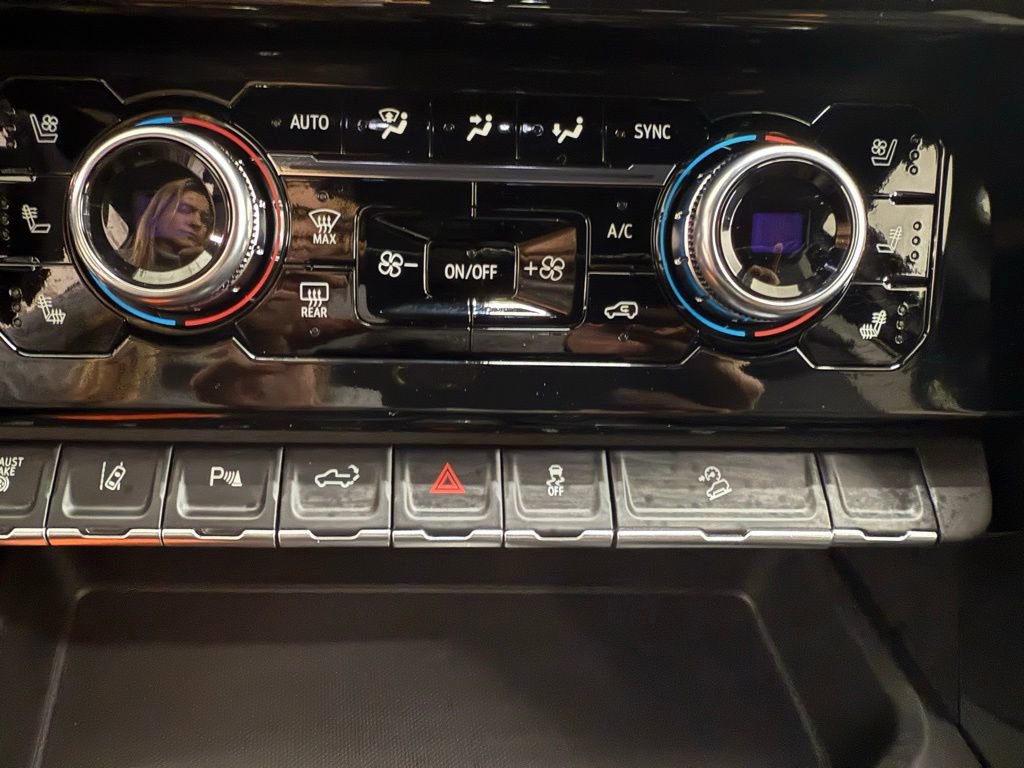 New 2026 GMC Sierra 2500 AT4 image 11