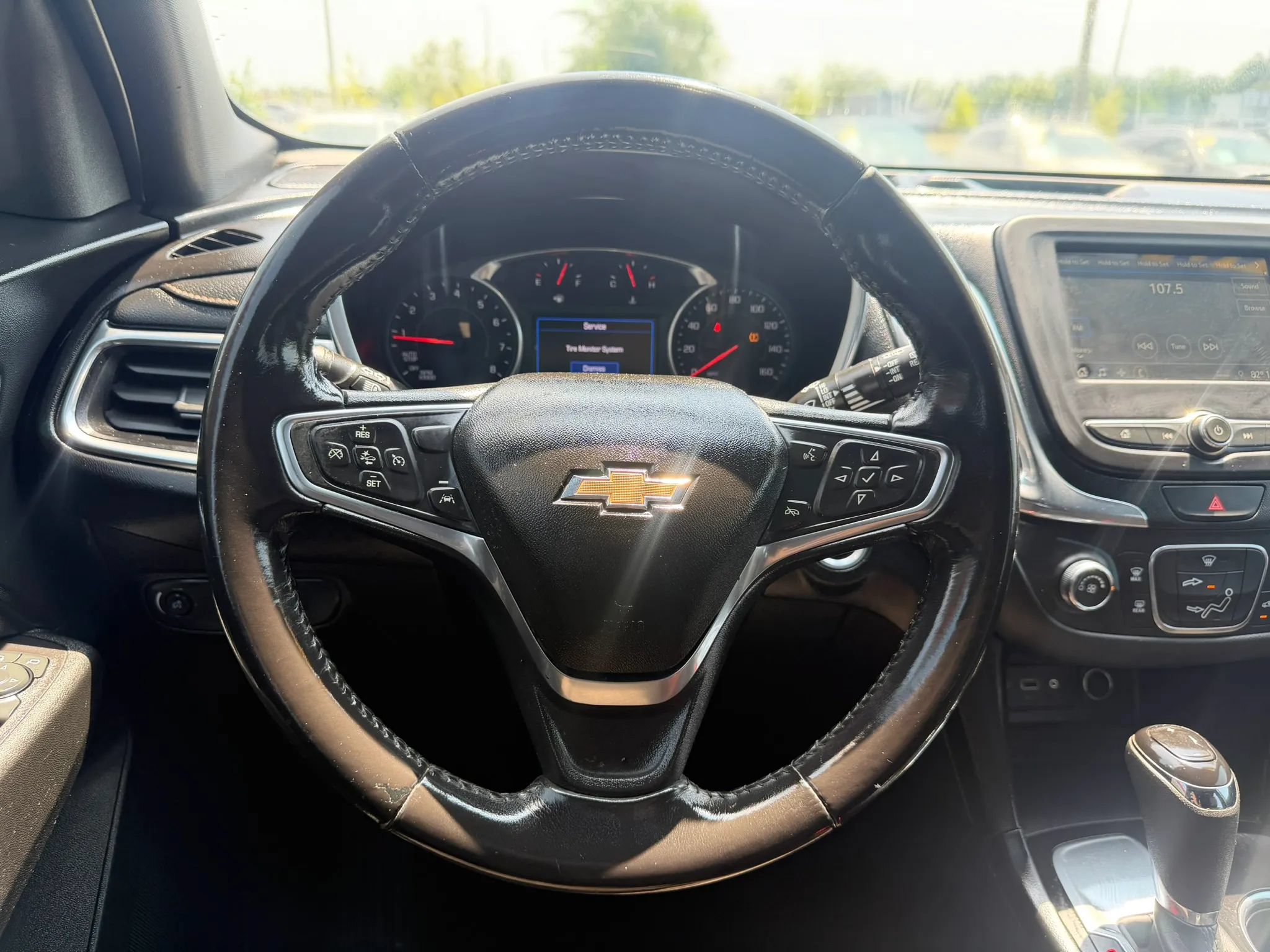 Used 2019 Chevrolet Equinox LT FWD image 12