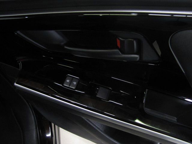 Used 2025 Subaru Solterra Premium image 21