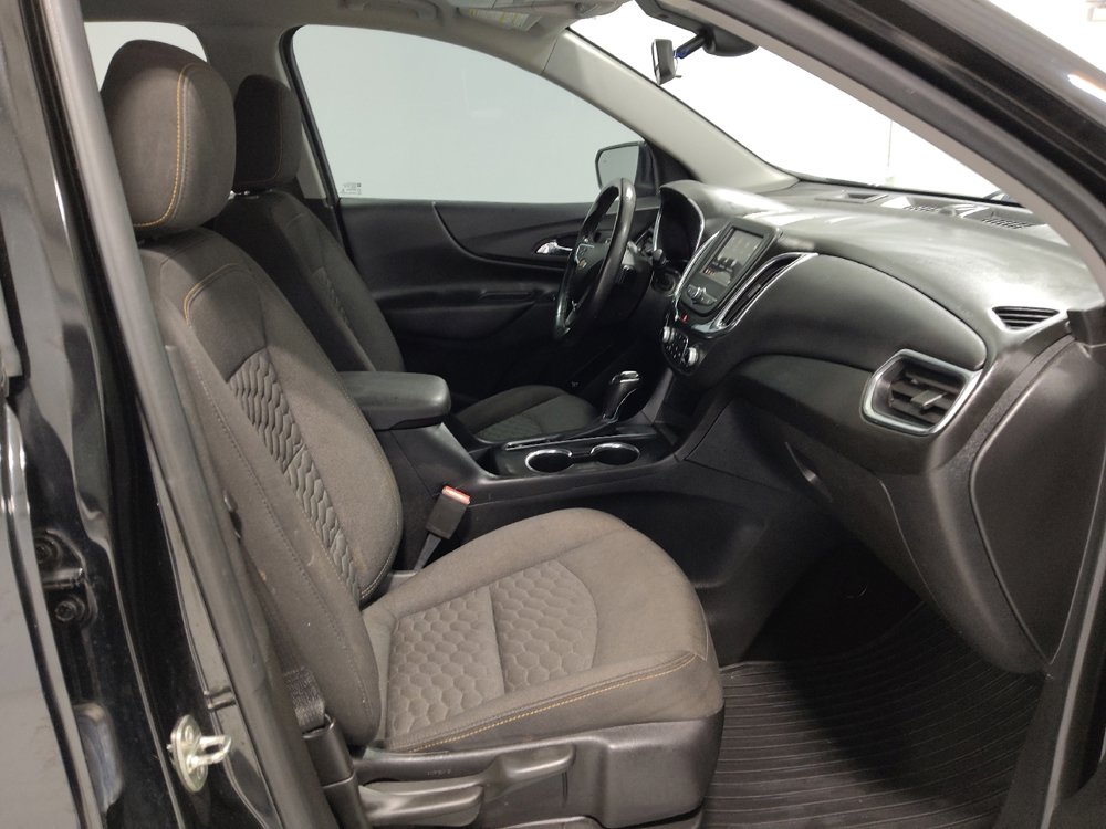 Used 2019 Chevrolet Equinox LT w/ Driver Convenience Package image 21