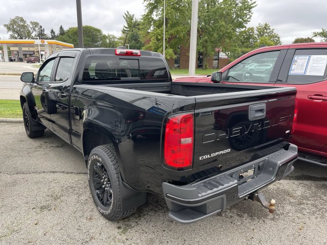 Used 2022 Chevrolet Colorado Z71 w/ Z71 Midnight Edition AWD/4WD image 5