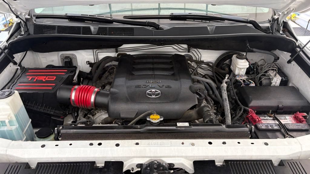Used 2016 Toyota Tundra SR5 w/ SR5 Upgrade Package AWD/4WD image 8