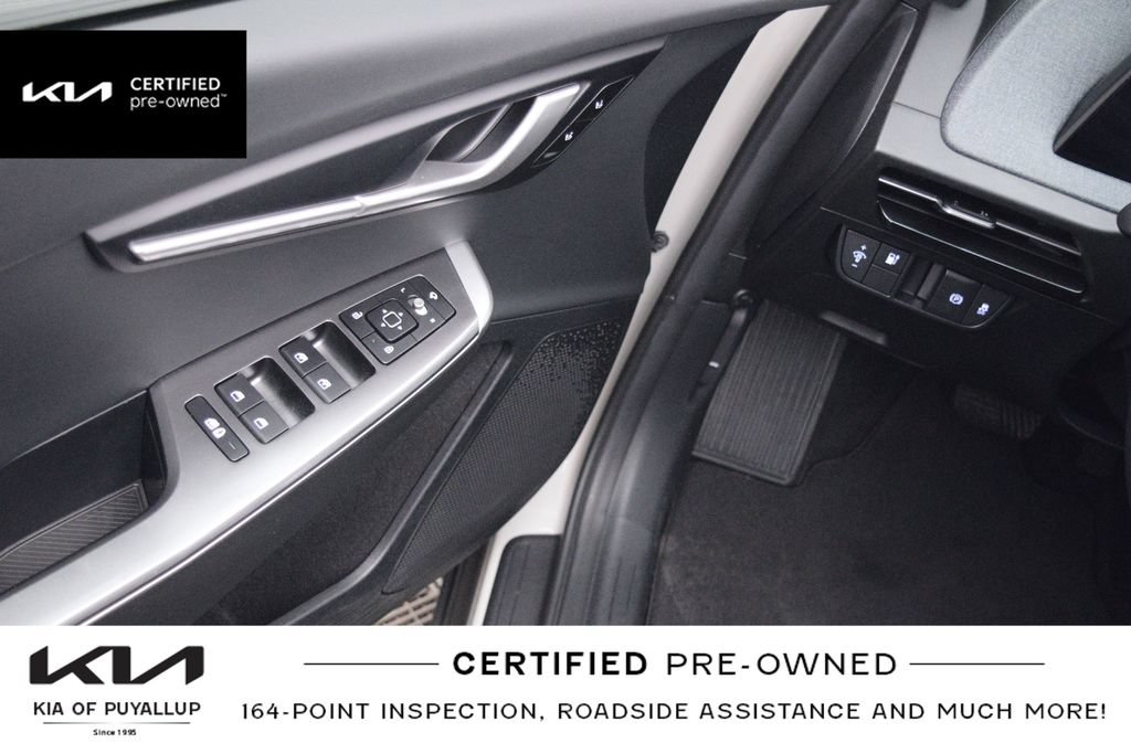 Certified 2024 Kia EV6 Light AWD/4WD image 28