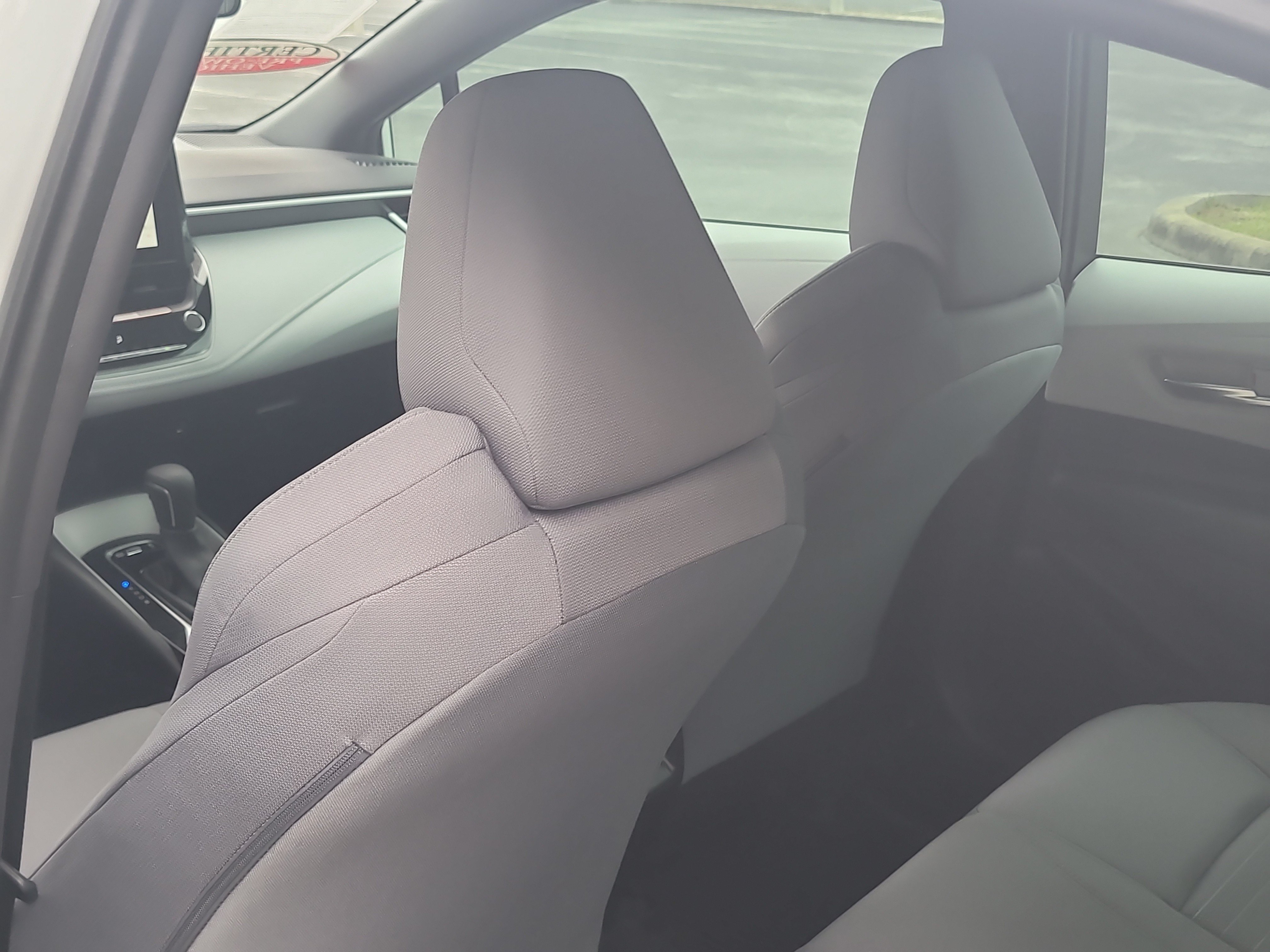 Used 2025 Toyota Corolla SE FWD image 11