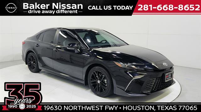 Used 2025 Toyota Camry SE w/ Convenience Package