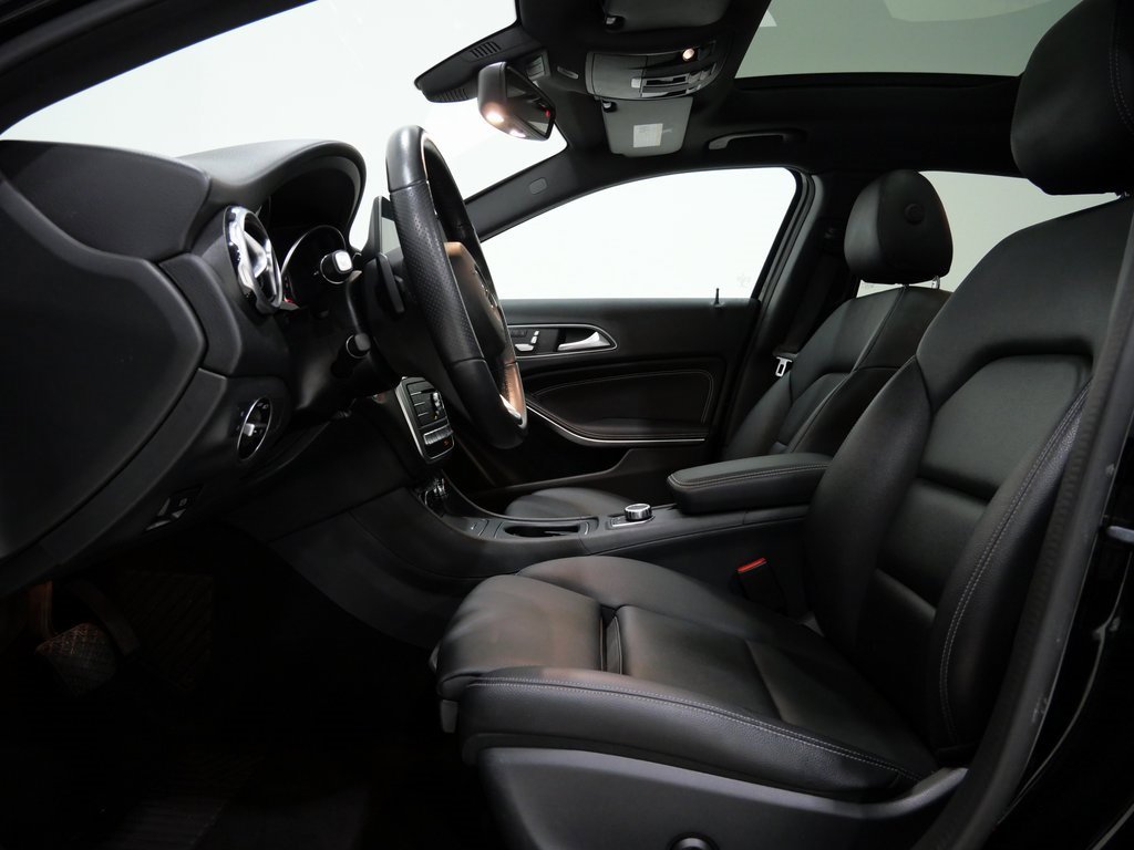 Used 2019 Mercedes-Benz GLA 250 4MATIC image 13