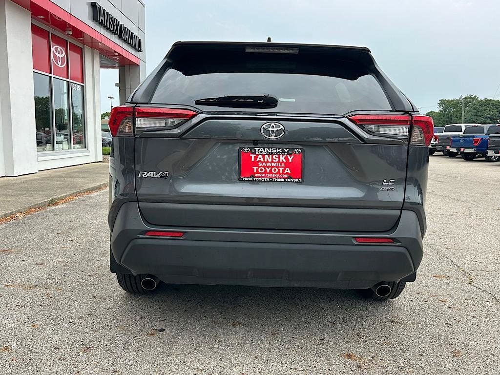 Certified 2023 Toyota RAV4 LE AWD/4WD image 4
