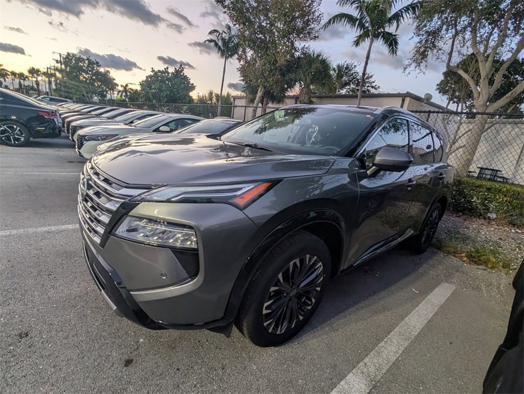 New 2026 Nissan Rogue Platinum w/ Platinum Premium Package image 4