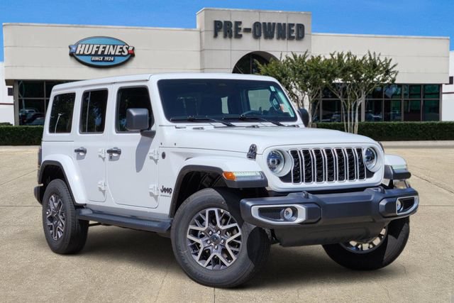 Used 2026 Jeep Wrangler Unlimited Sahara AWD/4WD image 1
