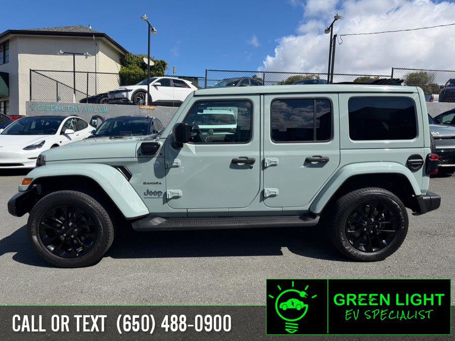 Used 2023 Jeep Wrangler Sahara AWD/4WD image 8