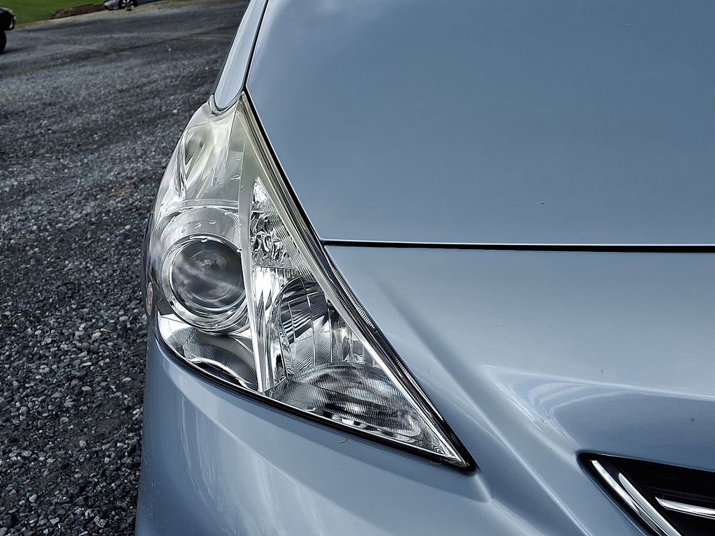 Used 2014 Toyota Prius V Two image 12