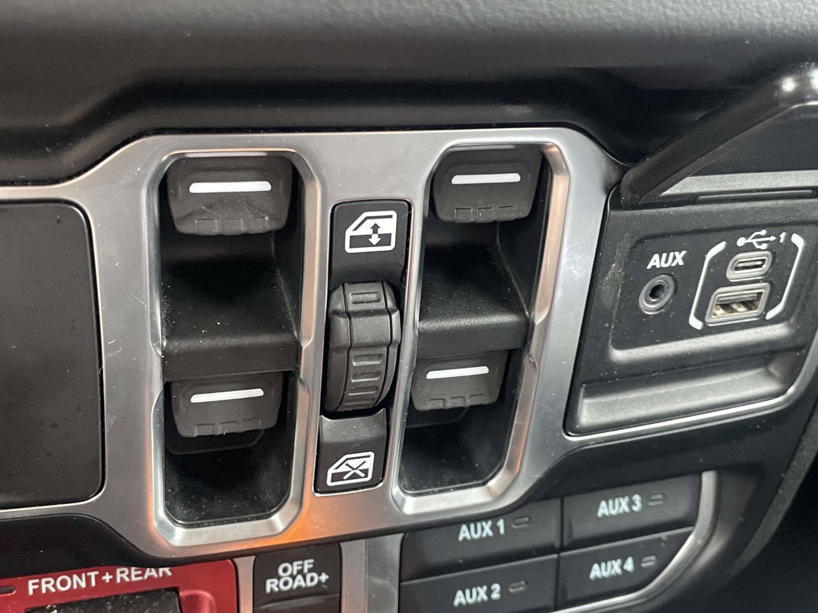 Used 2026 Jeep Wrangler Unlimited Rubicon AWD/4WD image 20