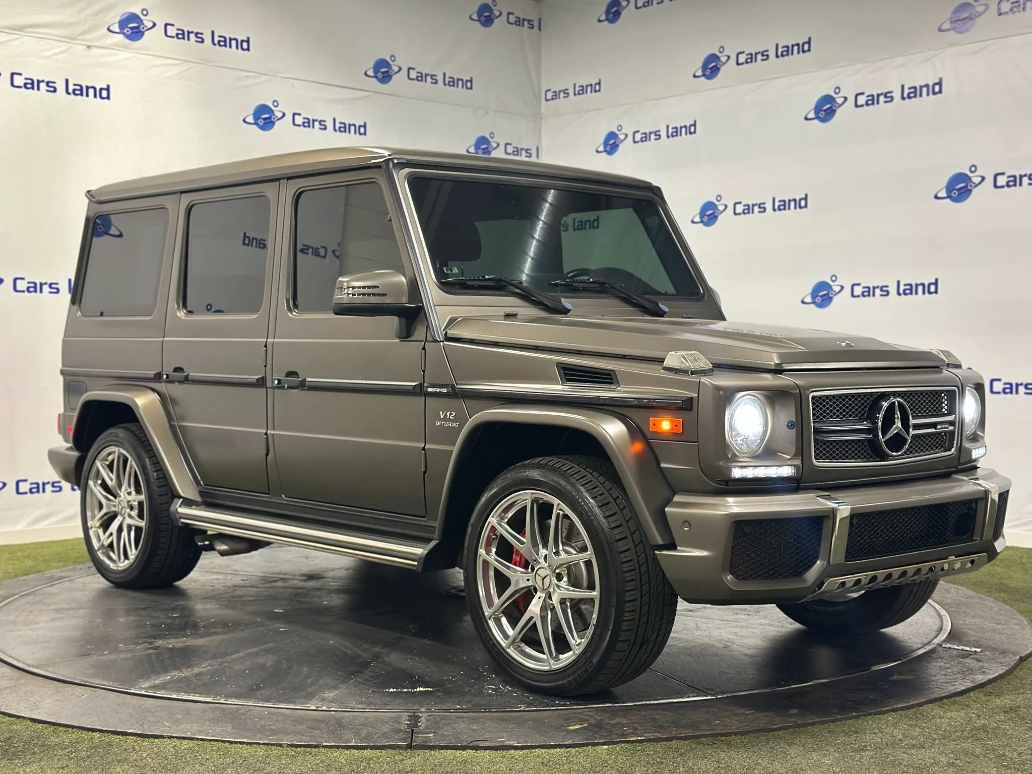Used 2018 Mercedes-Benz G 65 AMG 4MATIC image 2