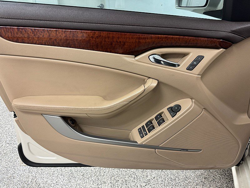 Used 2011 Cadillac CTS Premium RWD image 9