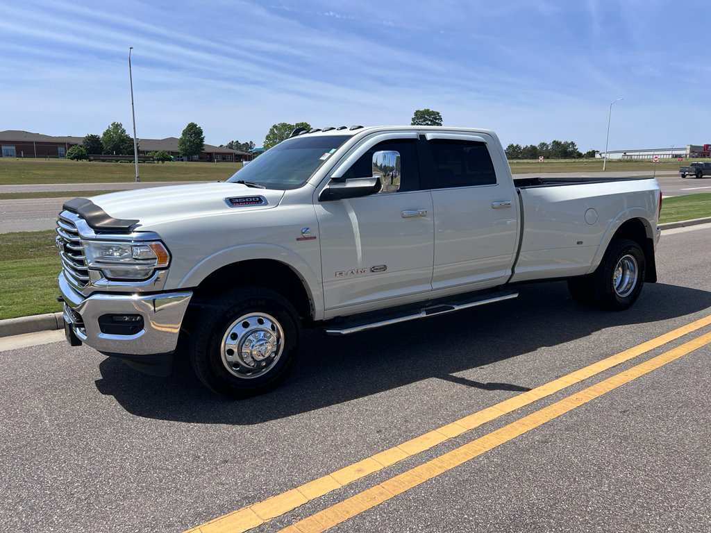 Used 2019 RAM 3500 Limited w/ Max Tow Package image 9