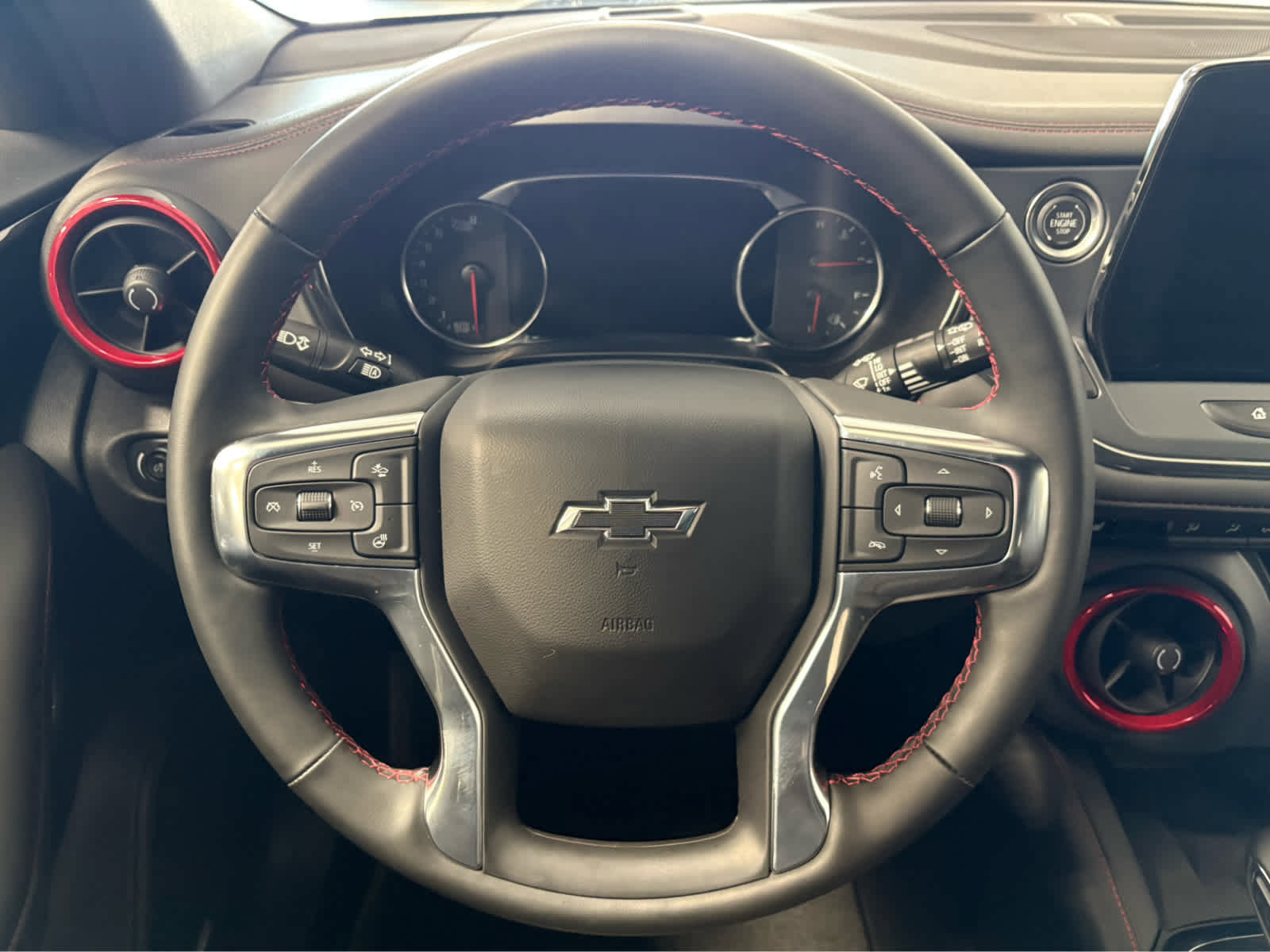 Certified 2025 Chevrolet Blazer RS w/ Driver Confidence II Package image 17