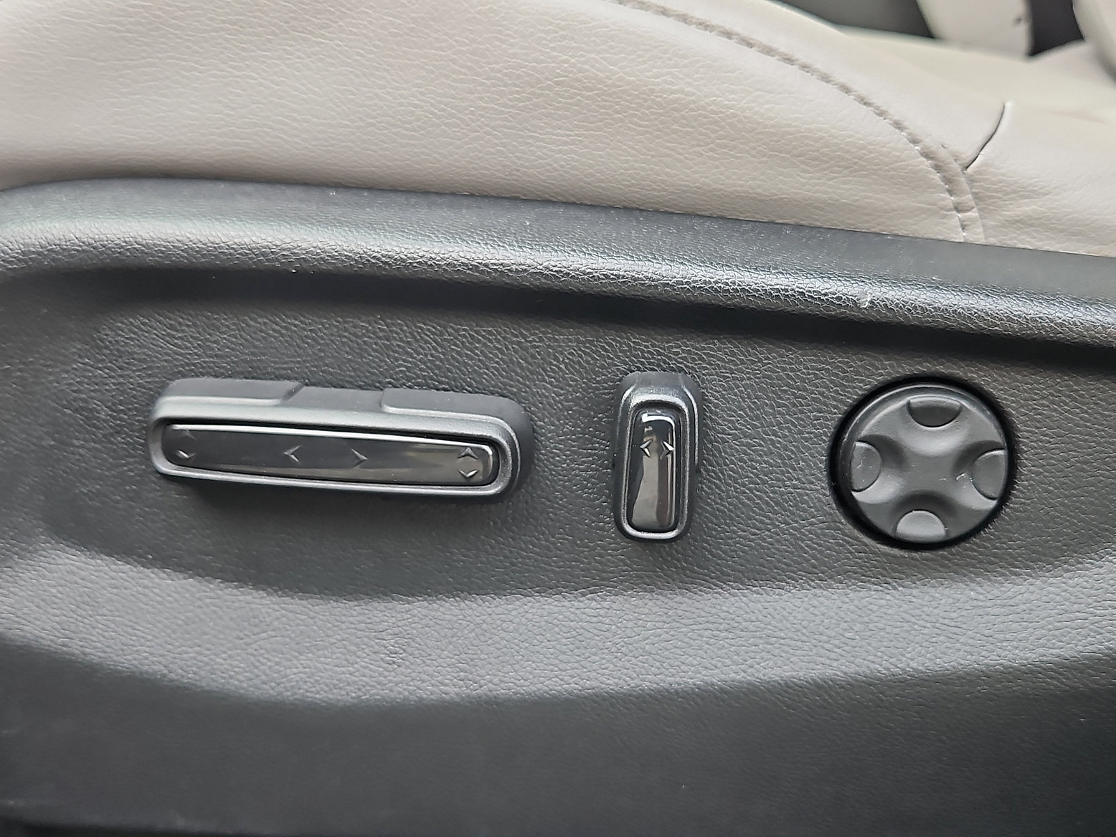 Used 2020 Honda CR-V EX-L image 28