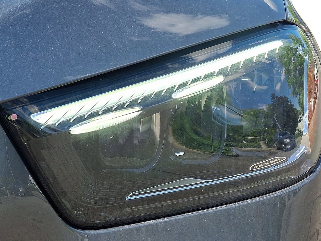 Used 2024 Mercedes-Benz GLE 450e 4MATIC image 10