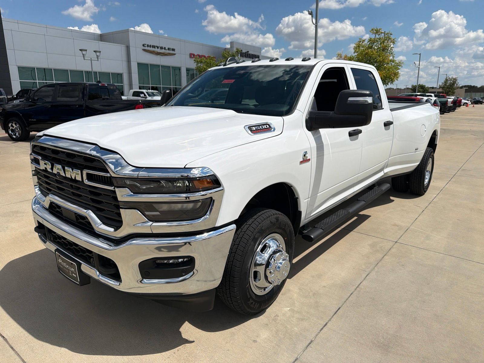 New 2027 RAM 3500 Tradesman AWD/4WD image 9