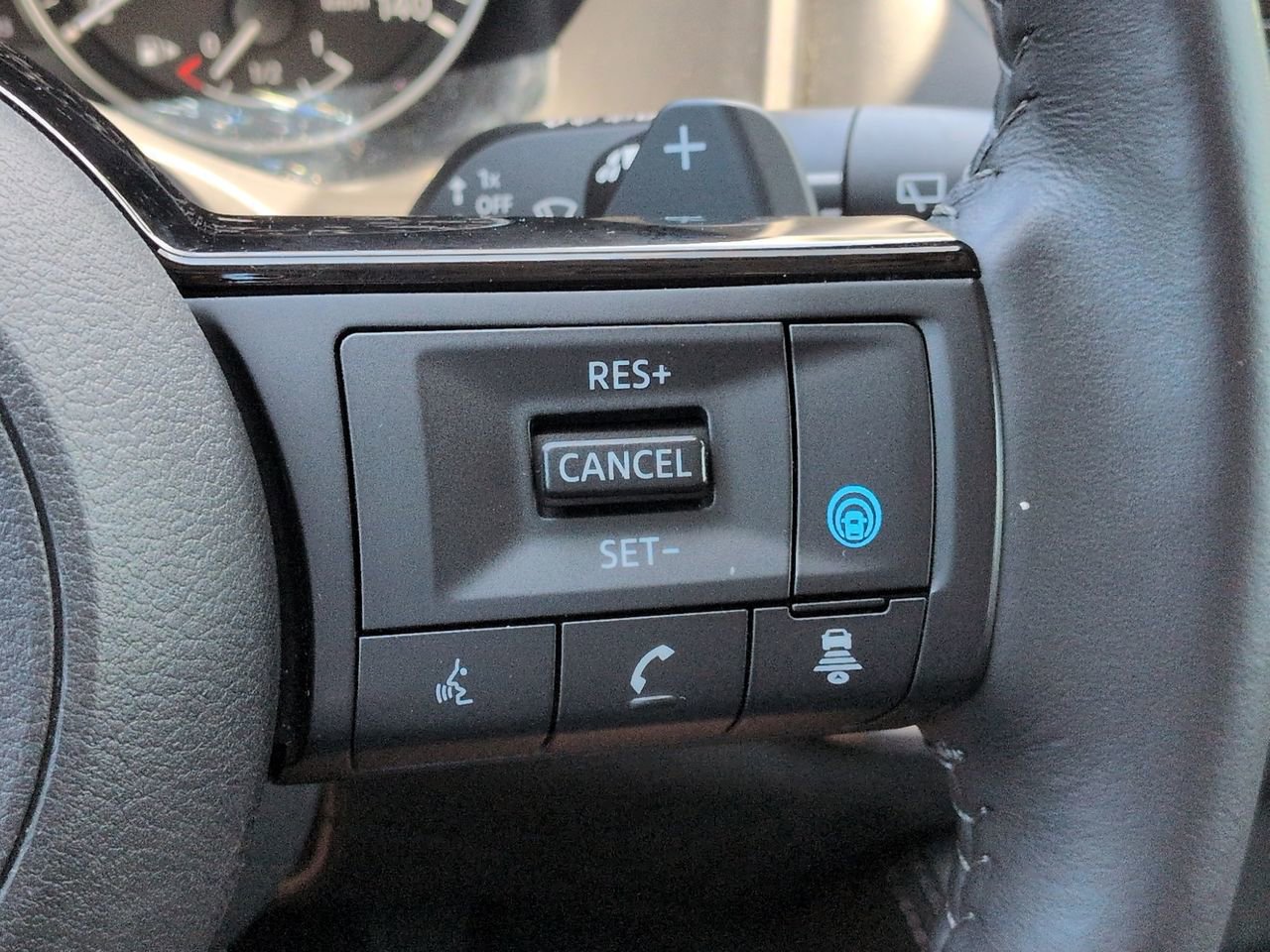 Used 2023 Nissan Rogue SL w/ SL Premium Package FWD image 28