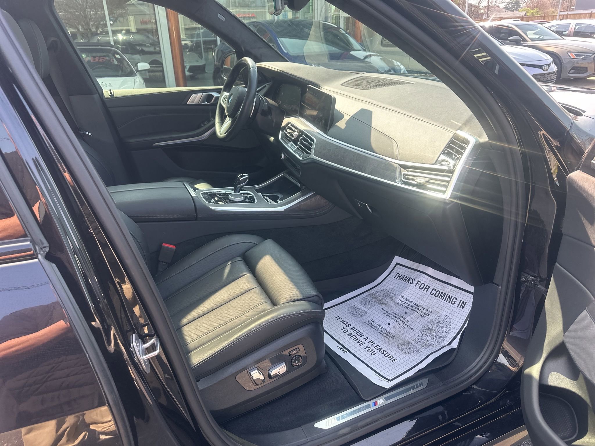 Used 2020 BMW X7 xDrive40i w/ M Sport Package image 8