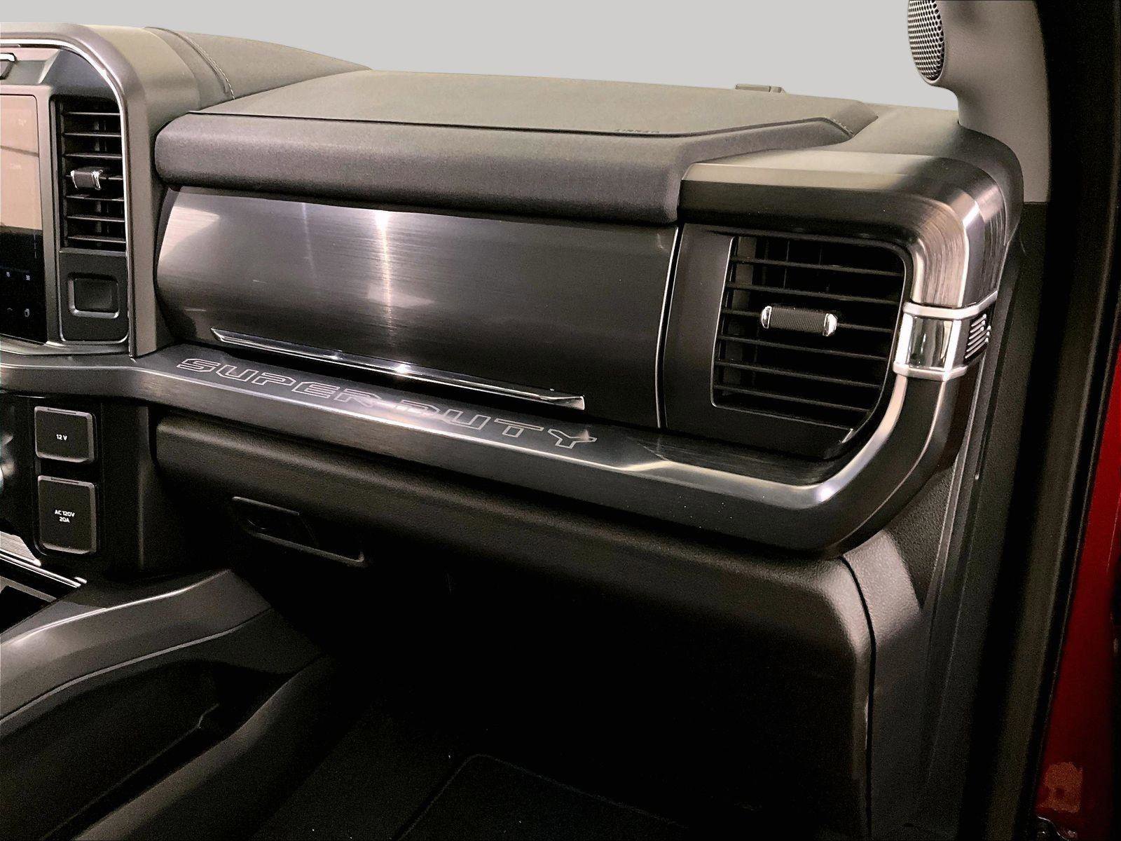 Used 2024 Ford F250 Lariat w/ Sport Appearance Package image 15