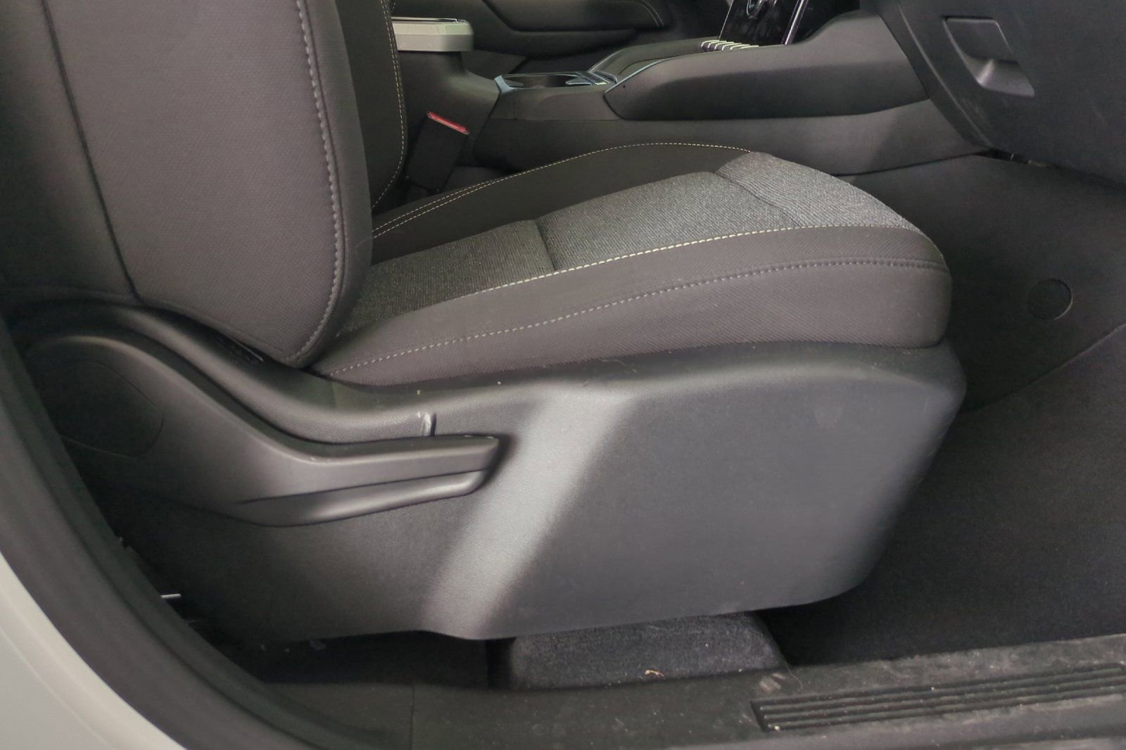 Used 2026 GMC Terrain Elevation w/ Technology Package II AWD/4WD image 22