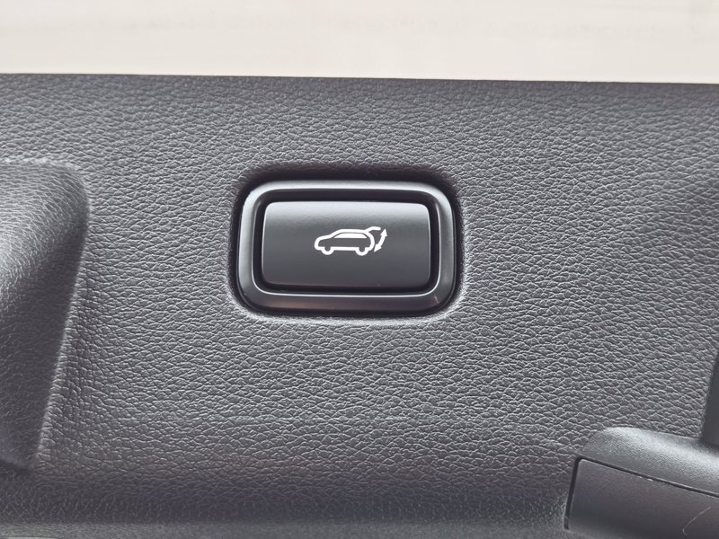Certified 2026 Kia Sportage X-Line w/ X-Line Technology Package AWD/4WD image 12