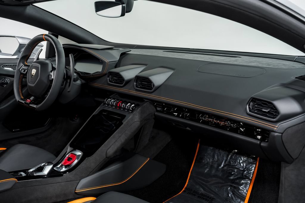Used 2023 Lamborghini Huracan Tecnica RWD image 33