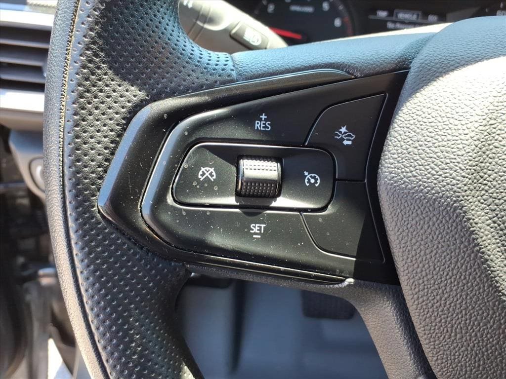 Used 2023 Chevrolet TrailBlazer LT FWD image 23