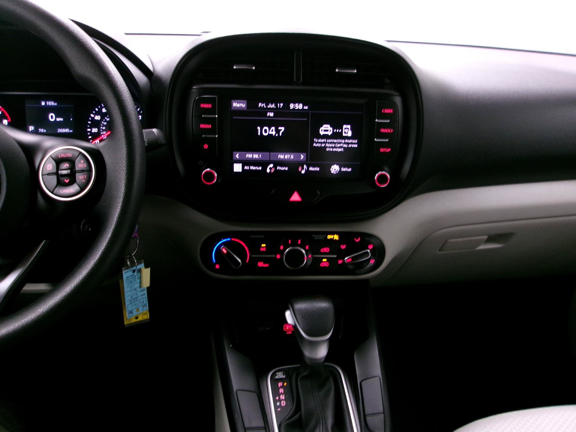 Used 2022 Kia Soul LX FWD image 10