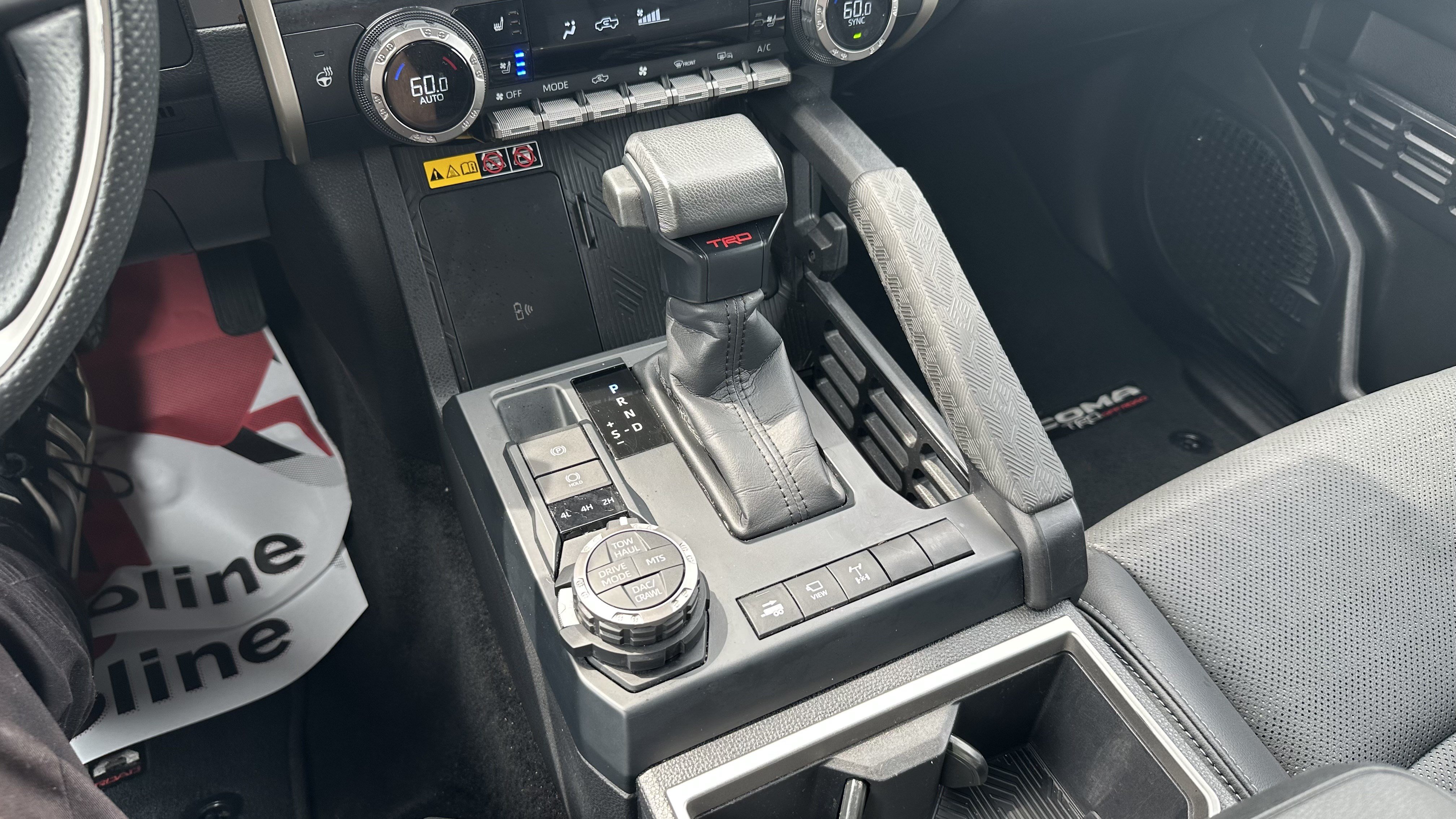 Used 2024 Toyota Tacoma TRD Off-Road w/ TRD Off Road Premium Package AWD/4WD image 27