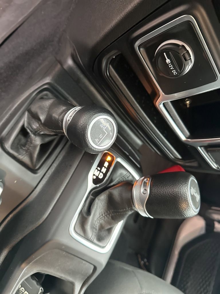 Used 2023 Jeep Wrangler Sport image 26