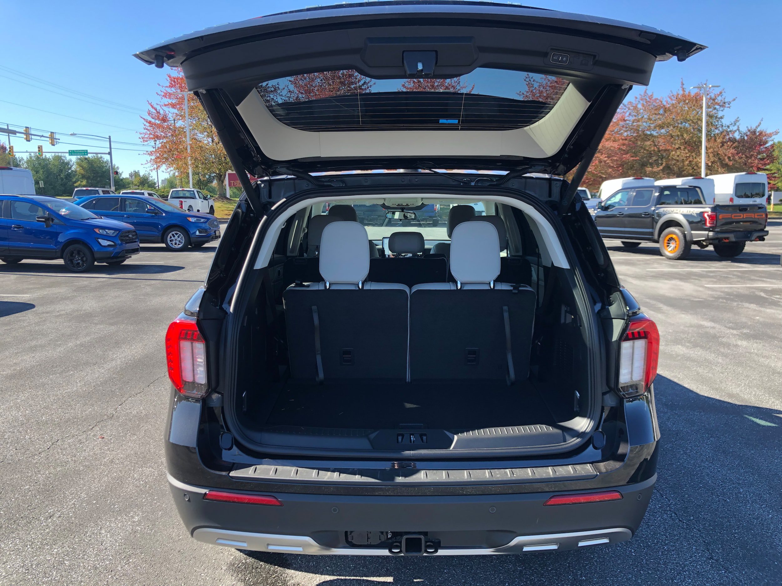 New 2026 Ford Explorer Active w/ Active Comfort Package AWD/4WD image 9