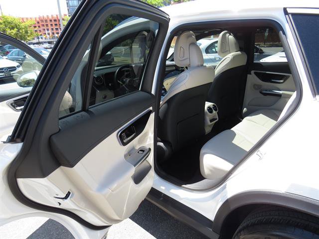 Used 2025 Mercedes-Benz GLC 350e 4MATIC image 21