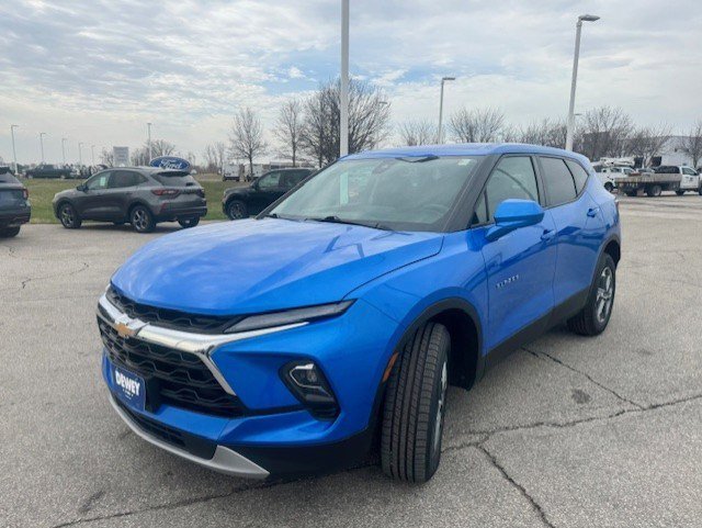 Used 2024 Chevrolet Blazer LT image 3