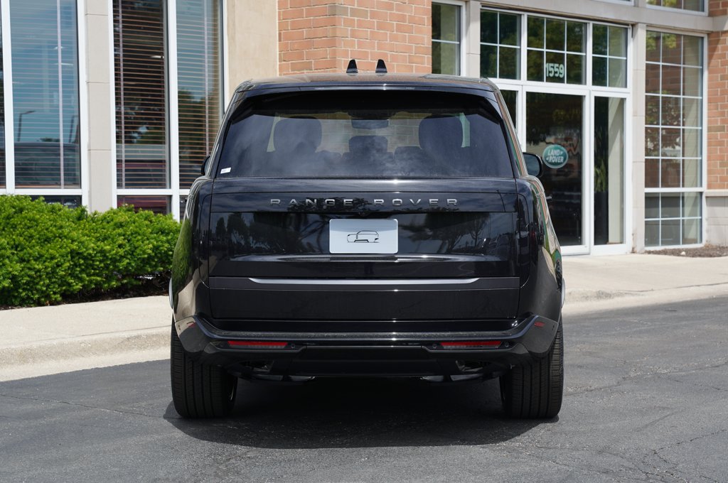 New 2026 Land Rover Range Rover Long Wheelbase SE AWD/4WD image 5