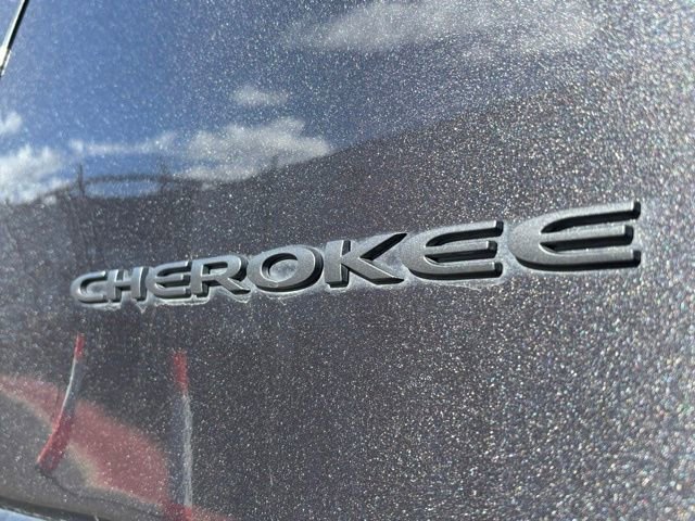 Used 2021 Jeep Cherokee Trailhawk w/ Trailer Tow Group image 19