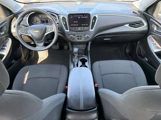 Used 2023 Chevrolet Malibu LT FWD image 21