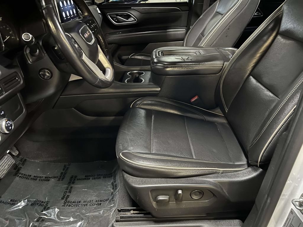 Used 2021 GMC Yukon SLT w/ SLT Premium Package AWD/4WD image 16