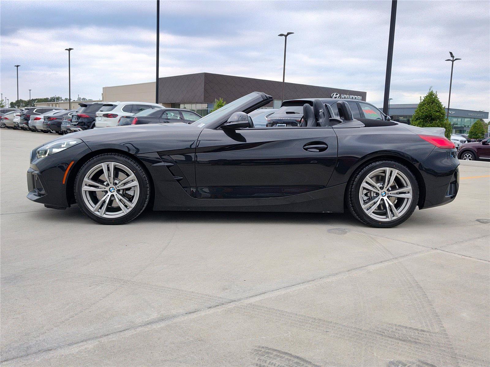 Certified 2025 BMW Z4 sDrive30i RWD image 4