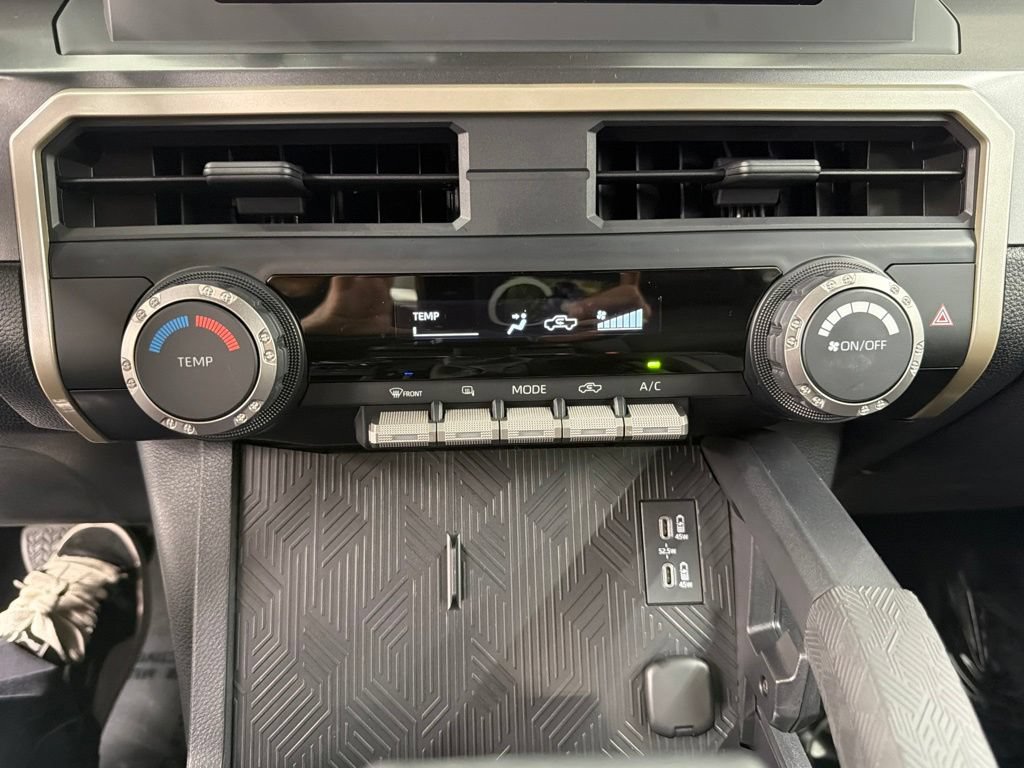 Used 2026 Toyota Tacoma SR5 AWD/4WD image 40