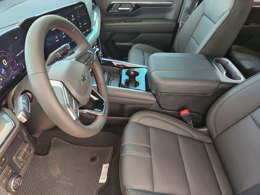New 2026 Chevrolet Suburban RST w/ RST Capability Package AWD/4WD image 10