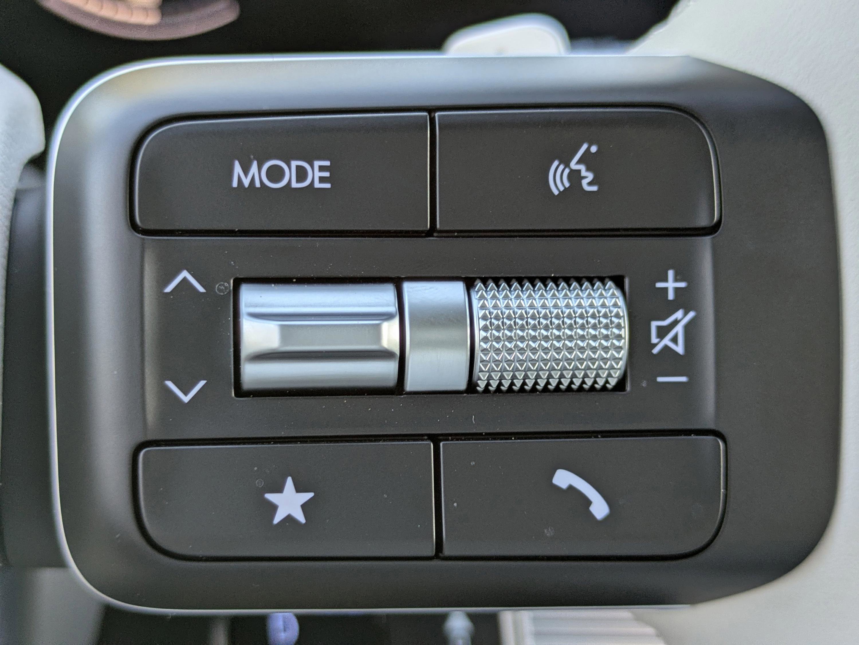 New 2026 Hyundai Santa Fe SE image 28