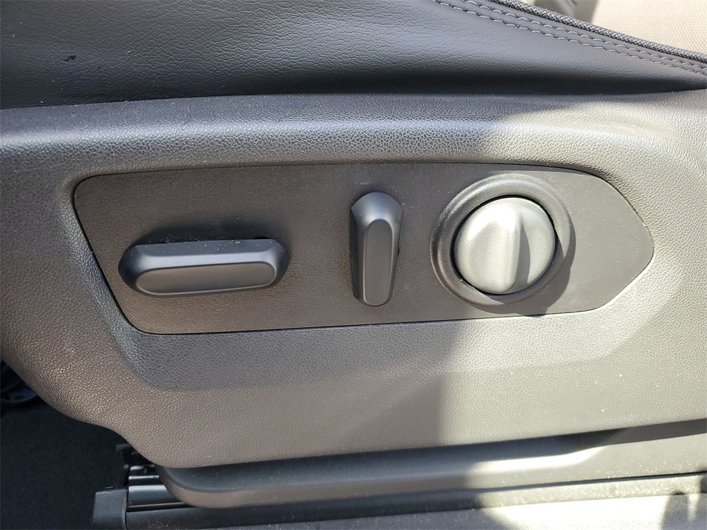 Used 2020 Chevrolet Silverado 2500 High Country image 17