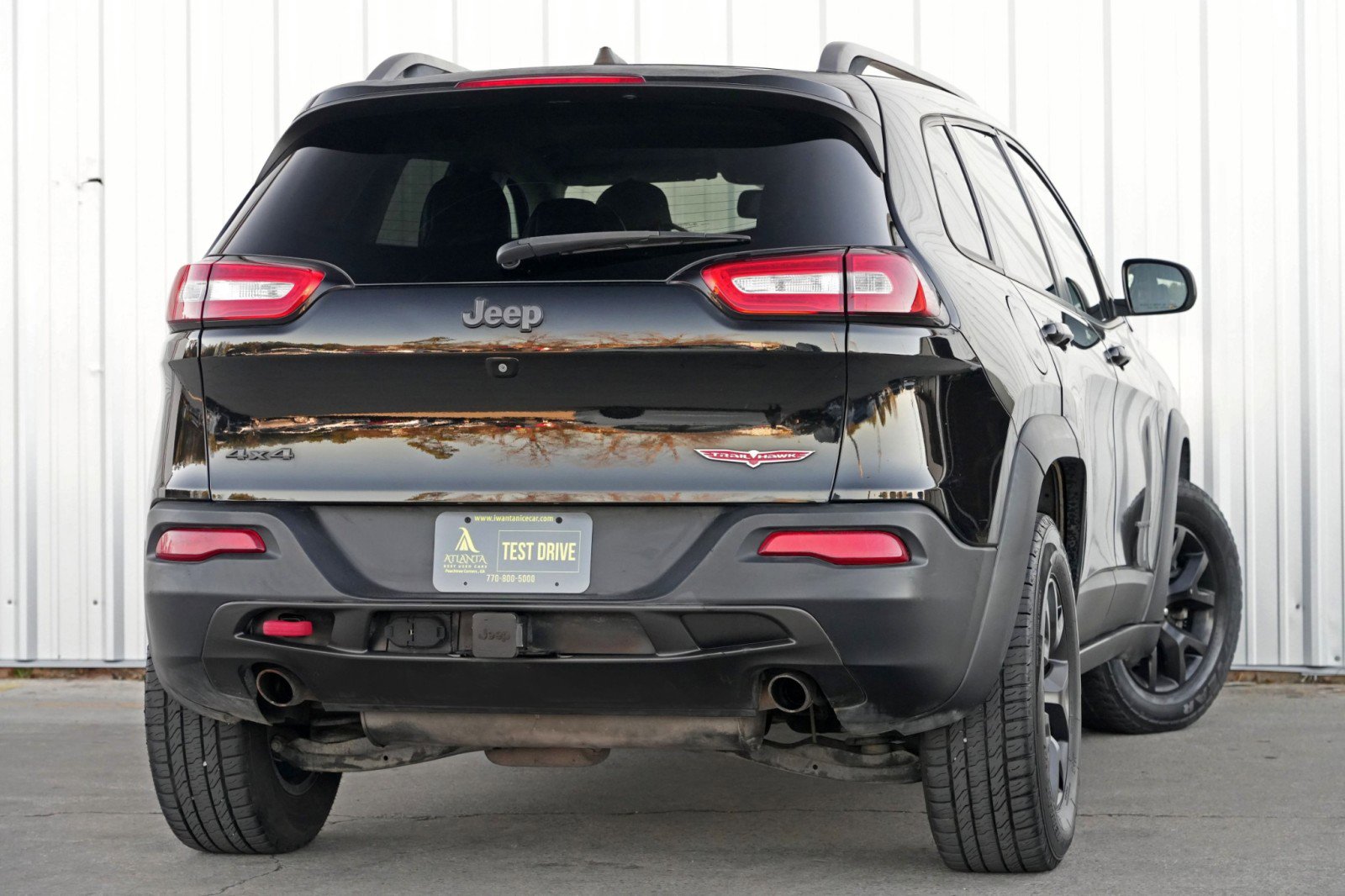 Used 2017 Jeep Cherokee Trailhawk w/ Cold Weather Group image 4