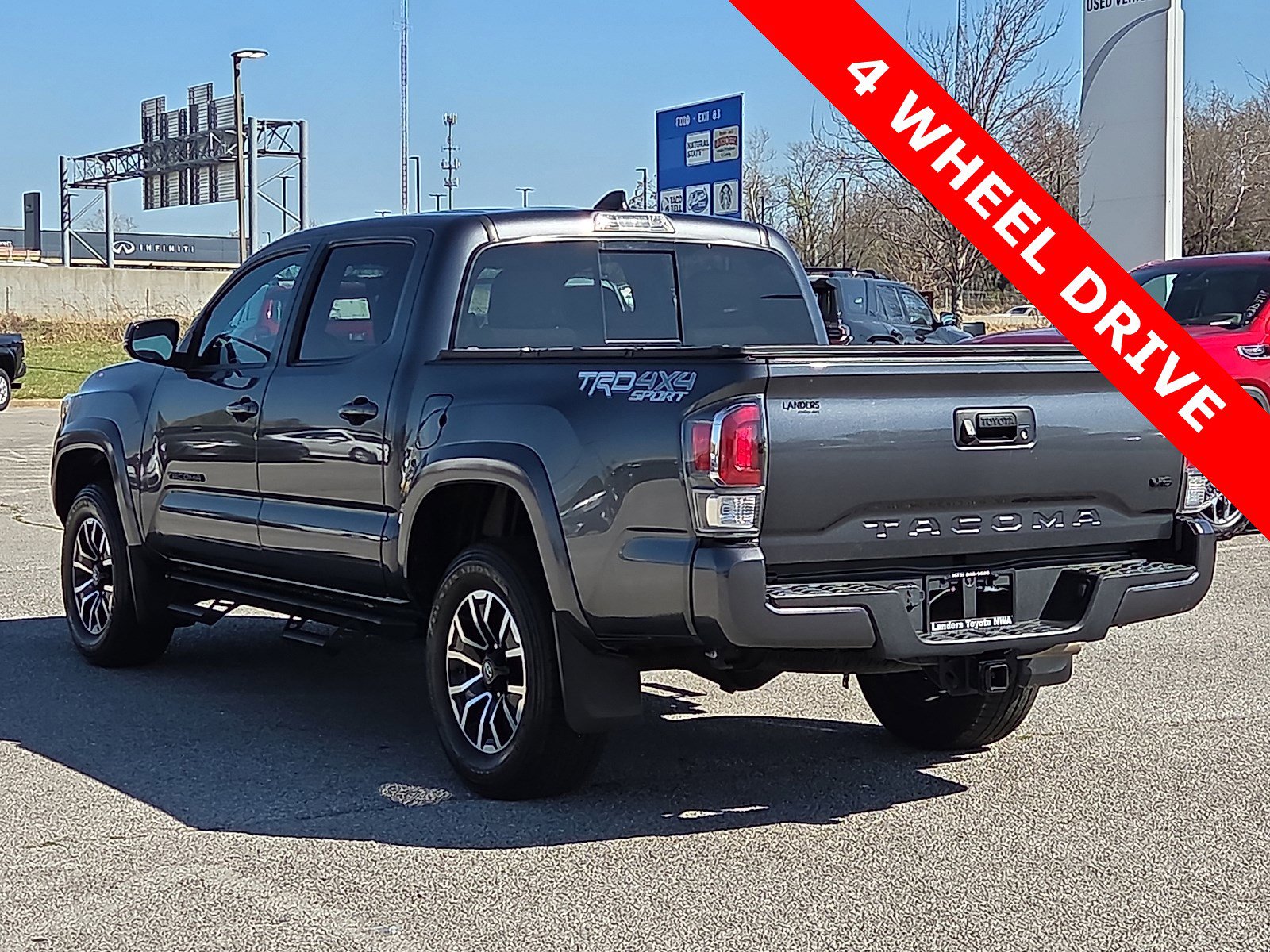 Used 2023 Toyota Tacoma TRD Sport AWD/4WD image 4