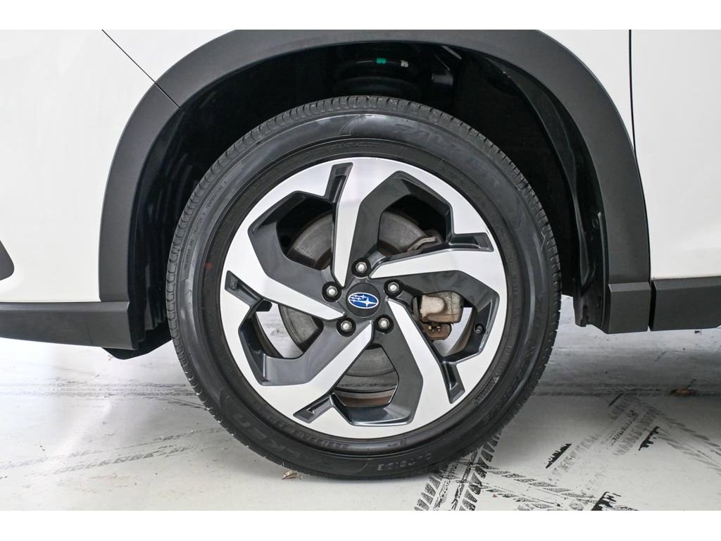 Used 2023 Subaru Forester Touring image 22