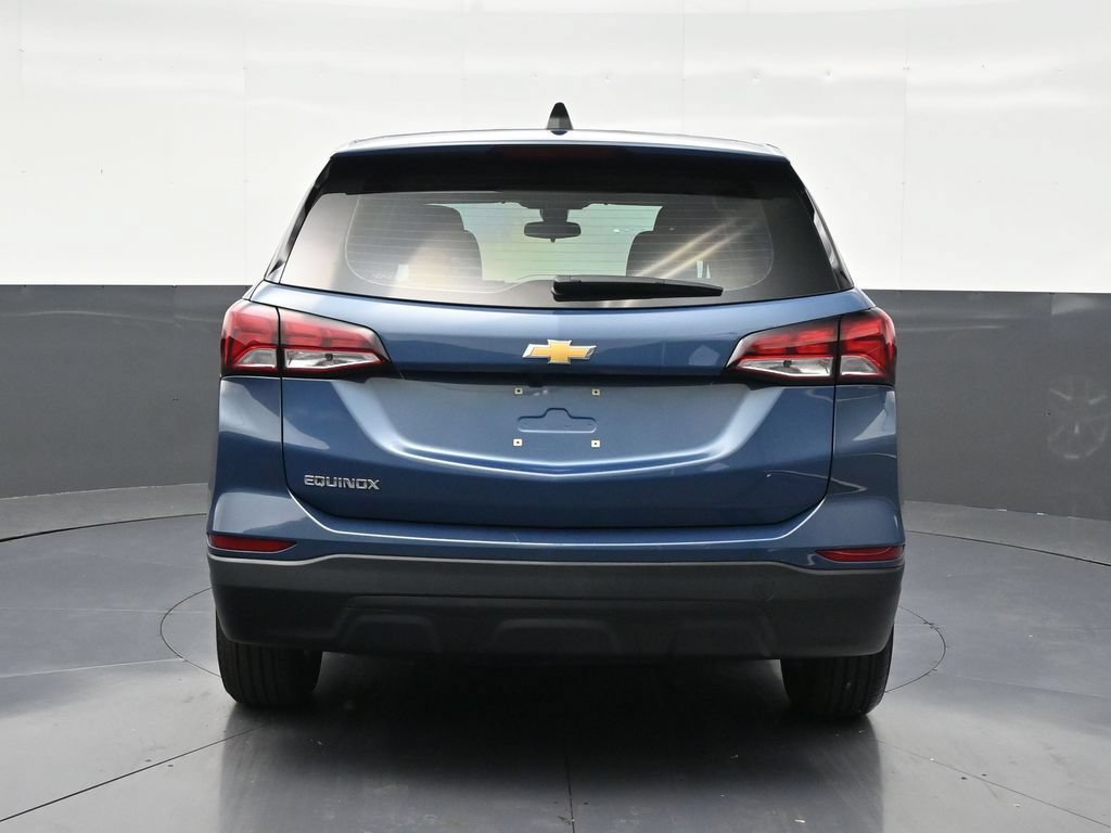 Used 2024 Chevrolet Equinox LS FWD image 4